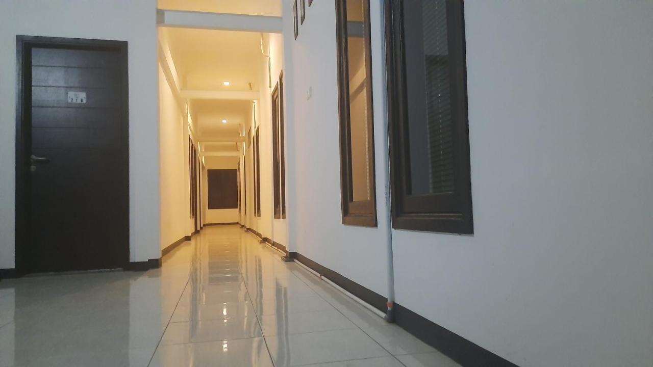 Cozy Stay Kupang Kupang  Buitenkant foto