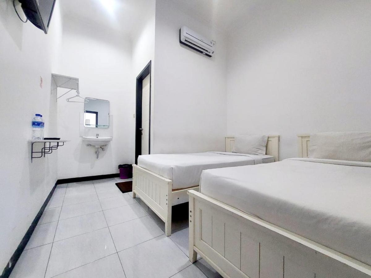 Cozy Stay Kupang Kupang  Buitenkant foto