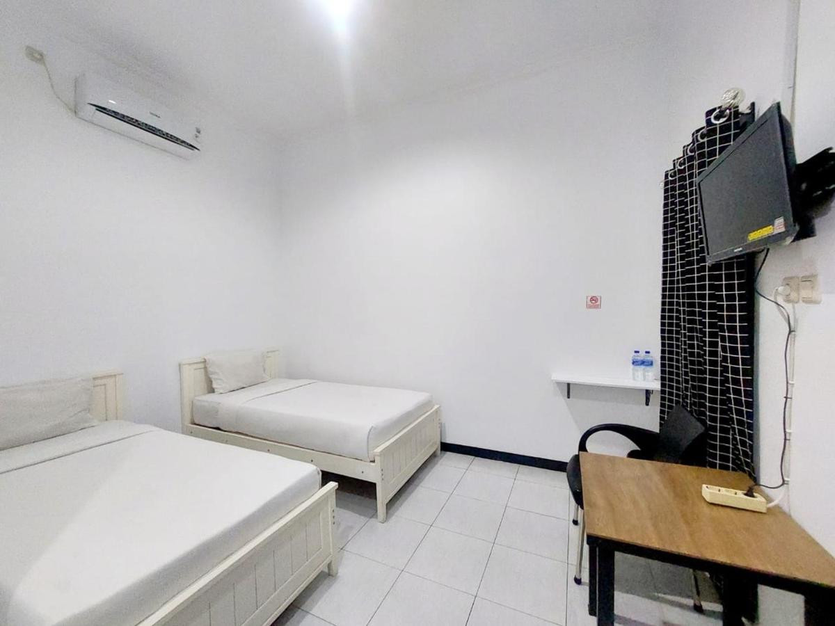 Cozy Stay Kupang Kupang  Buitenkant foto